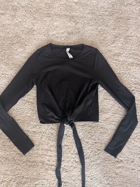 Lululemon top